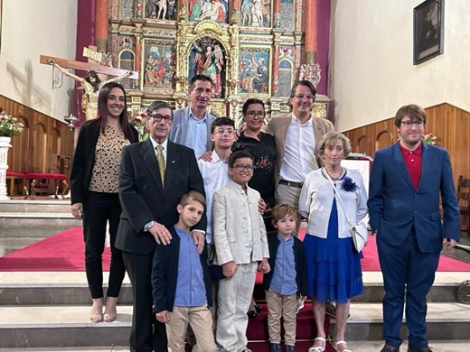 Familia Magro - Gutiérrez perteneciente a la Cofradía de La Soledad y Virgen de la Alegría // Foto cedida
